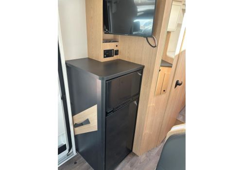 Low Profile Motorhome SUNLIGHT T 670 S en Sale Occasion