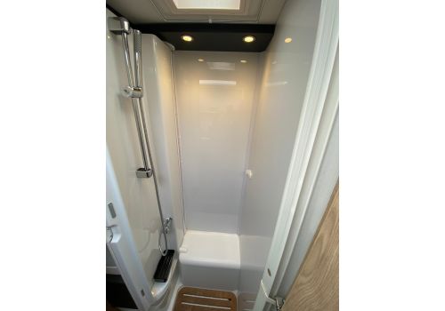 Low Profile Motorhome SUNLIGHT T 670 S en Sale Occasion
