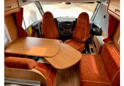 Integral Motorhome BURSTNER Aviano I 684 en Sale Occasion