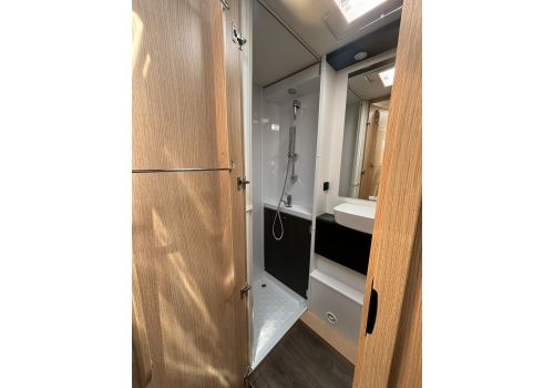 Capuchina Motorhome SUNLIGHT A70 en Sale Occasion