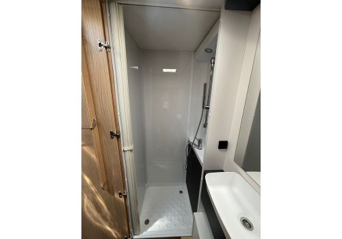 Capuchina Motorhome SUNLIGHT A70 en Sale Occasion