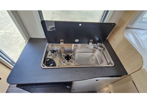 Low Profile Motorhome SUNLIGHT V60 en Sale Occasion