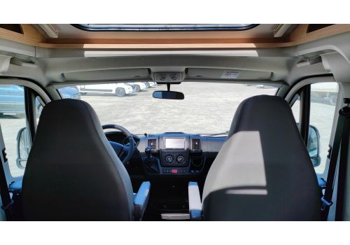 Low Profile Motorhome SUNLIGHT V60 en Sale Occasion