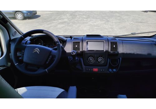 Low Profile Motorhome SUNLIGHT V60 en Sale Occasion