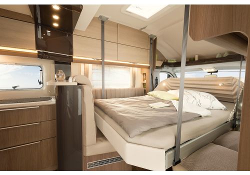 Low Profile Motorhome DETHLEFFS 4-travel T 7156-4 modelo 2017 en Sale Occasion