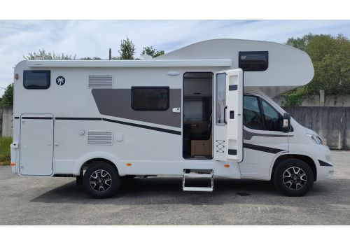 Capuchina Motorhome SUNLIGHT A68 en Sale Occasion
