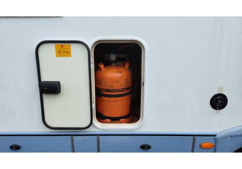 Low Profile Motorhome BURSTNER T625 en Sale Occasion