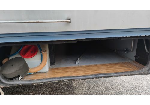 Low Profile Motorhome BURSTNER T625 en Sale Occasion