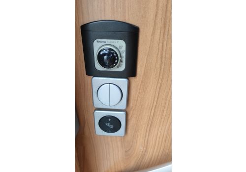 Low Profile Motorhome BURSTNER T625 en Sale Occasion