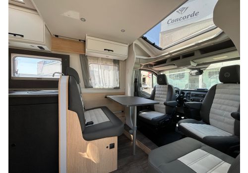 Low Profile Motorhome SUNLIGHT T 680 en Sale Occasion