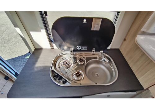 Low Profile Motorhome SUNLIGHT V60 en Sale Occasion