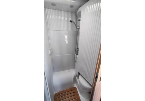 Low Profile Motorhome SUNLIGHT V60 en Sale Occasion