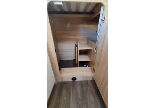 Low Profile Motorhome SUNLIGHT V60 en Sale Occasion
