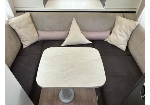 Low Profile Motorhome BENIMAR Benimar Mileo 282 en Sale Occasion