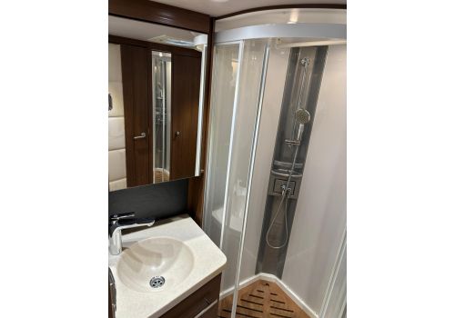 Integral Motorhome NIESMANN BISCHOFF Arto 88 LE en Sale Occasion