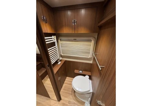 Integral Motorhome NIESMANN BISCHOFF Arto 88 LE en Sale Occasion