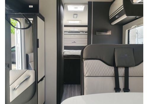 Low Profile Motorhome ROLLER TEAM Kronos 265 TL en Sale Occasion