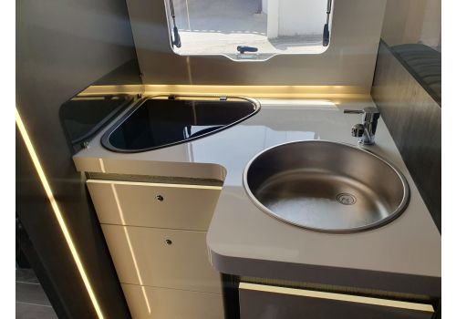 Low Profile Motorhome ROLLER TEAM Kronos 265 TL en Sale Occasion