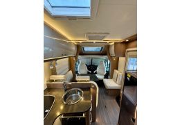 Low Profile Motorhome BURSTNER Lyseo Privilege T 700 in Sale Occasion