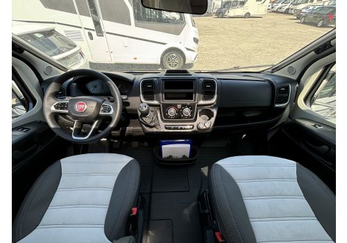 Low Profile Motorhome SUNLIGHT V69 en Rent
