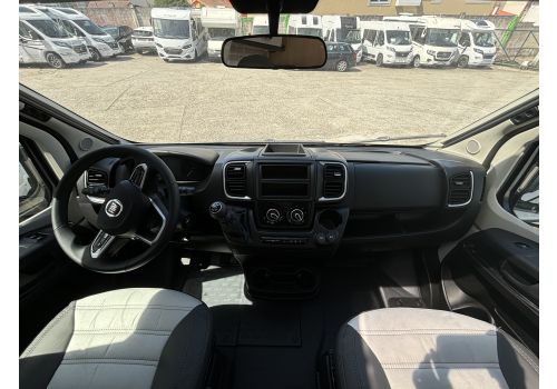 Low Profile Motorhome SUNLIGHT V60 Modelo 2024 en Catalog