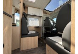 Low Profile Motorhome SUNLIGHT V60 Modelo 2024 in Catalog