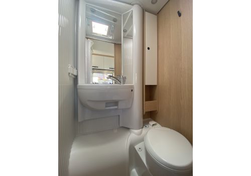 Low Profile Motorhome SUNLIGHT V60 en Sale Occasion