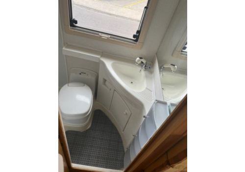 Capuchina Motorhome BENIMAR Sport 4000 2C en Sale Occasion