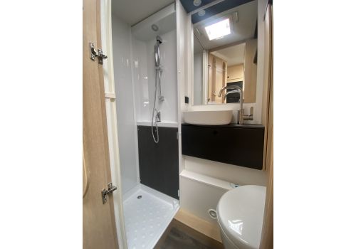 Capuchina Motorhome SUNLIGHT A68 en Rent