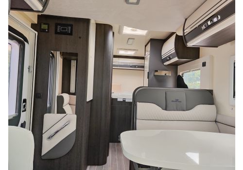 Low Profile Motorhome ROLLER TEAM Kronos 294 TL en Sale Occasion