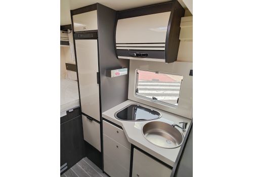 Low Profile Motorhome ROLLER TEAM Kronos 294 TL en Sale Occasion