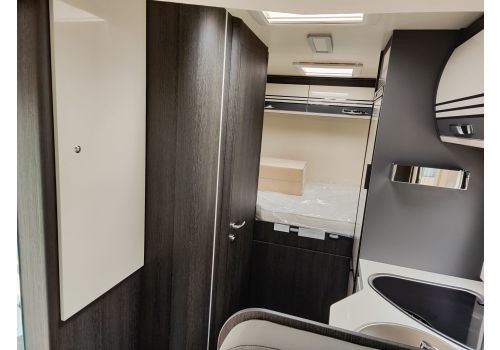 Low Profile Motorhome ROLLER TEAM Kronos 294 TL en Sale Occasion