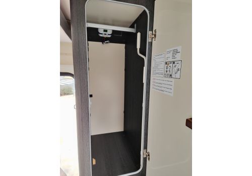Low Profile Motorhome ROLLER TEAM Kronos 294 TL en Sale Occasion