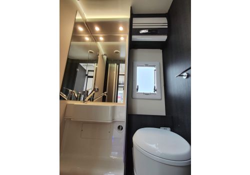 Low Profile Motorhome ROLLER TEAM Kronos 294 TL en Sale Occasion