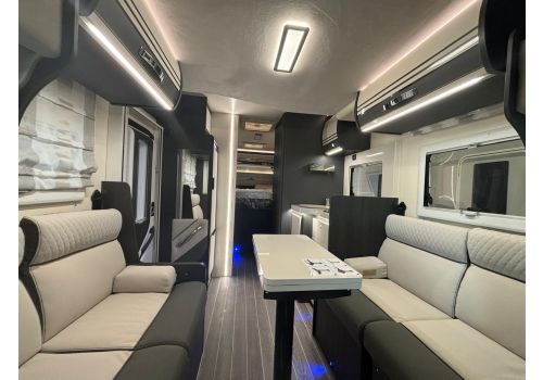 Low Profile Motorhome ROLLER TEAM Kronos Advance 267 TL en Sale Occasion