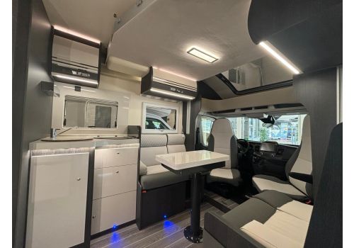 Low Profile Motorhome ROLLER TEAM Kronos Advance 267 TL en Sale Occasion