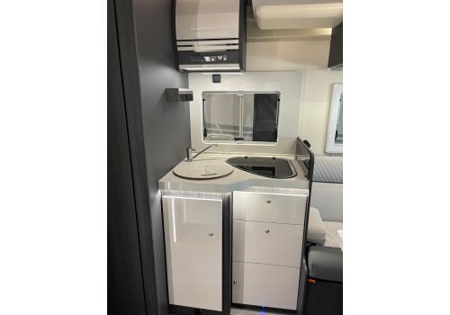 Low Profile Motorhome ROLLER TEAM Kronos Advance 267 TL en Sale Occasion