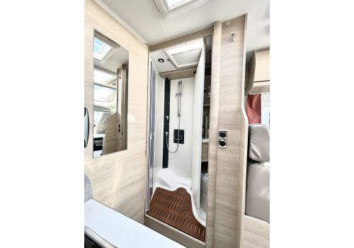 Low Profile Motorhome RAPIDO C50 en Sale Occasion