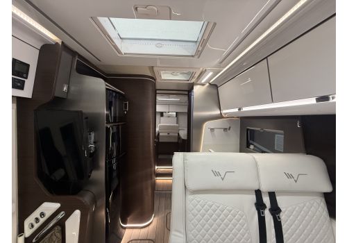 Integral Motorhome MOBILVETTA Desing 8 K Yacht Tekno en Sale Occasion