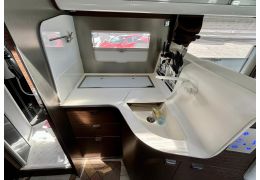 Integral Motorhome MOBILVETTA Desing 8 K Yacht Tekno in Sale Occasion