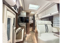 Integral Motorhome MOBILVETTA Desing 8 K Yacht Tekno in Sale Occasion