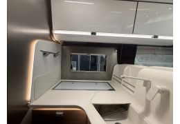 Integral Motorhome MOBILVETTA Desing 8 K Yacht Tekno in Sale Occasion