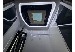 Integral Motorhome MOBILVETTA Desing 8 K Yacht Tekno in Sale Occasion