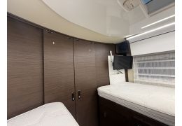 Integral Motorhome MOBILVETTA Desing 8 K Yacht Tekno in Sale Occasion