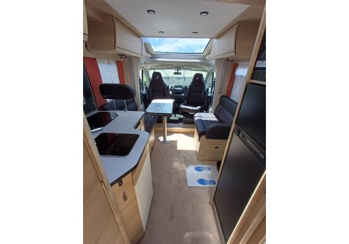Low Profile Motorhome RAPIDO 696F en Sale Occasion