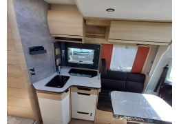 Low Profile Motorhome RAPIDO 696F in Sale Occasion