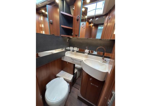 Integral Motorhome CARTHAGO Chic c-line I 5.0 QB L Superior en Sale Occasion