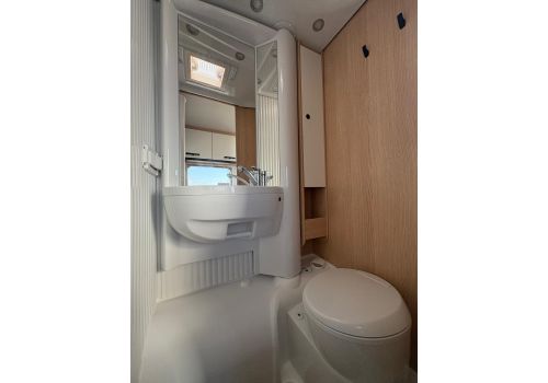 Low Profile Motorhome SUNLIGHT V60 en Sale Occasion
