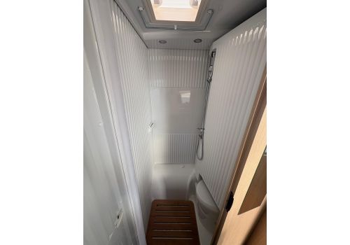 Low Profile Motorhome SUNLIGHT V60 en Sale Occasion