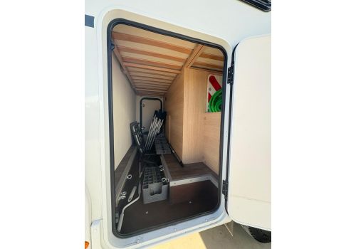 Low Profile Motorhome SUNLIGHT V60 en Sale Occasion